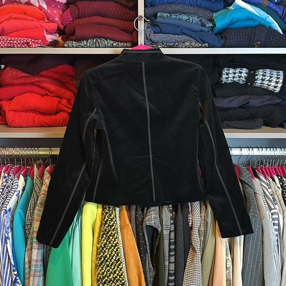 GAP black velvety blazer size 2 - Picture 4 of 4